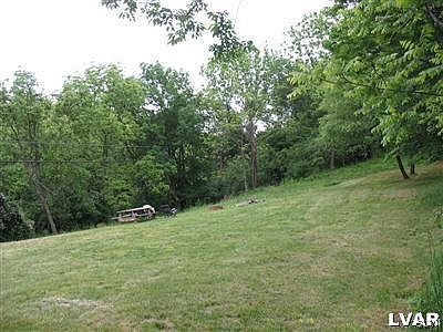 2nd image of 2423 Post Rd