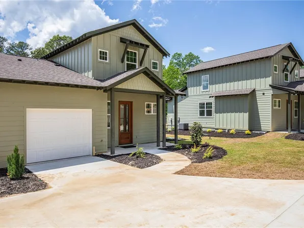 3282 Bay Pine Rd Unit 6, Jacksons Gap, AL 36861