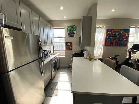 Rented by Mdays Realty | media 10