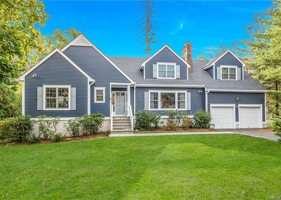 1st image of 6 Windmill Cir