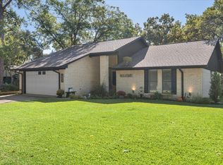 3402 Hialeah Dr, Arlington, TX 76017