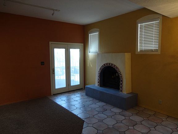 5th image of 5425 Nordica St NE