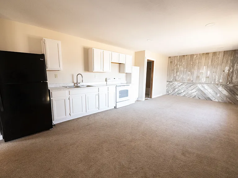 213 Neosho St #D — Photo 1