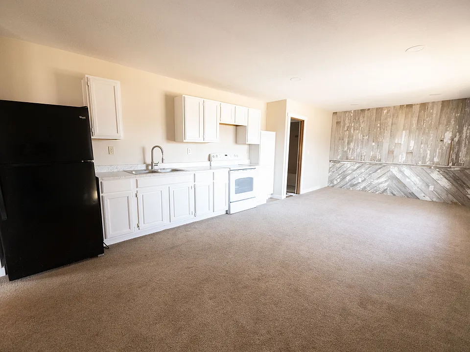 213 Neosho St #D