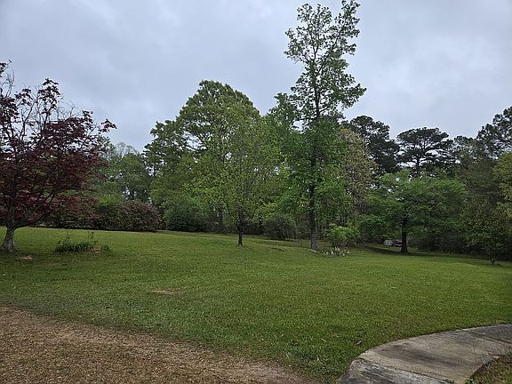 3rd image of 3186 McComb Holmesville Rd