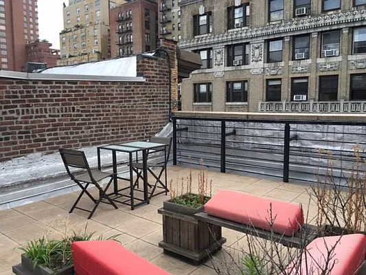 Rented by Eisenberg Exclusives | media 126