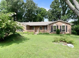 21 Grandview Dr, Jackson, TN 38305