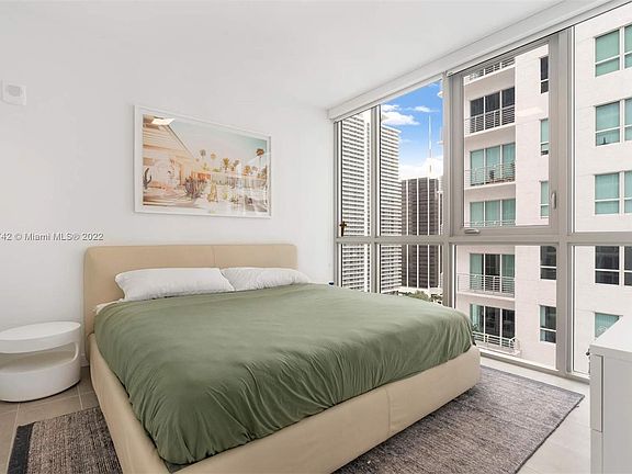4th image of 227 NE 2nd St Unit 2602
