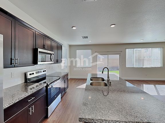 3rd image of 288 Timber Kate Pl