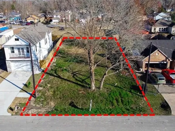 918 Randolph St, Houston, TX 77088