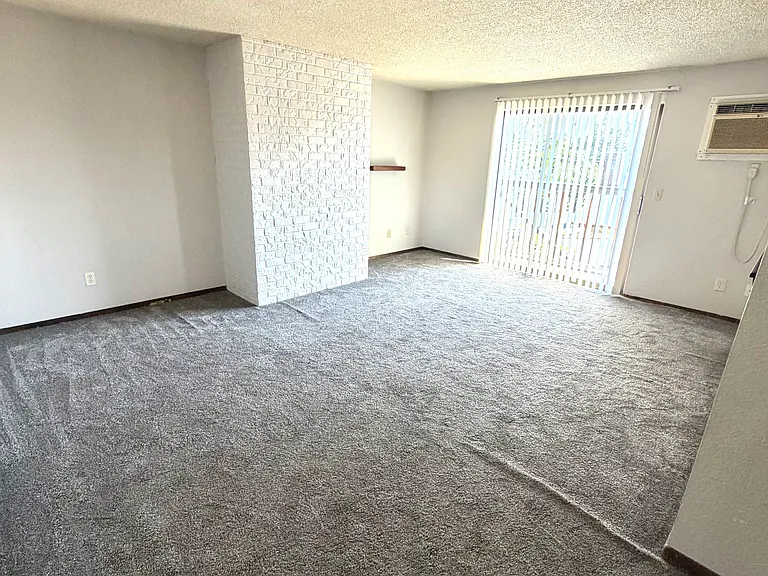 621 N 5th Ave #D — Photo 5