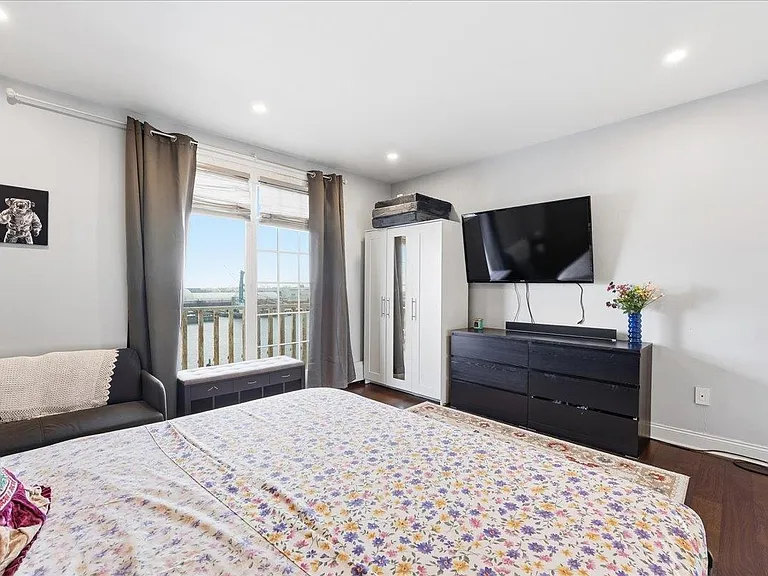 100 Shearwater Ct E — Photo 9