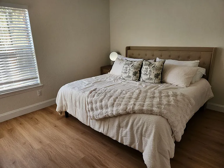 8926 Manor Loop #201 — Photo 18