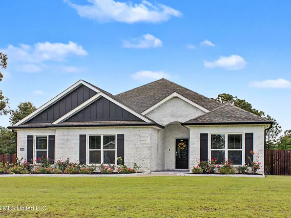 19069 Harrington Cir, Biloxi, MS 39532