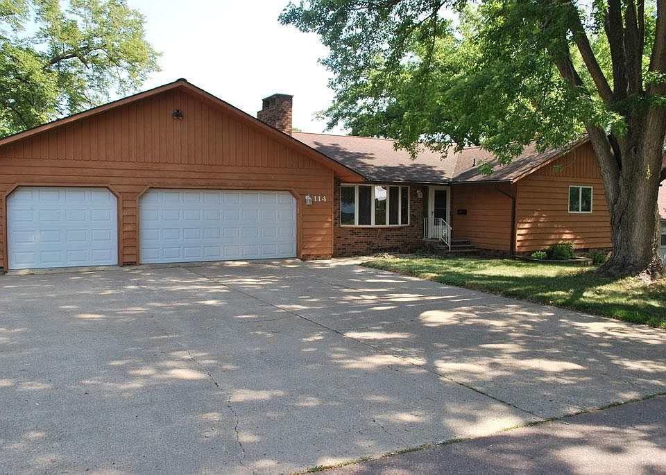 114 Oak Ridge Rd, Fairmont, MN 56031 Zillow