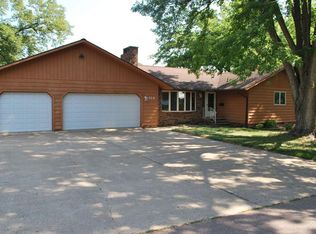 114 Oak Ridge Rd, Fairmont, MN 56031