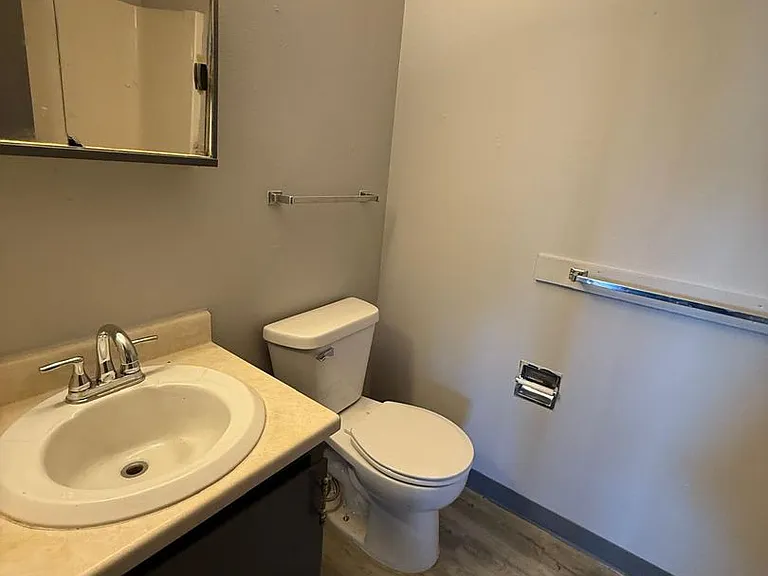 7112 Hillandale Rd — Photo 12
