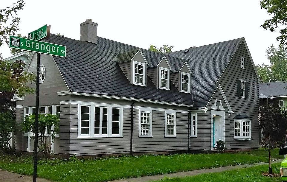 1st image of 821 Adams St