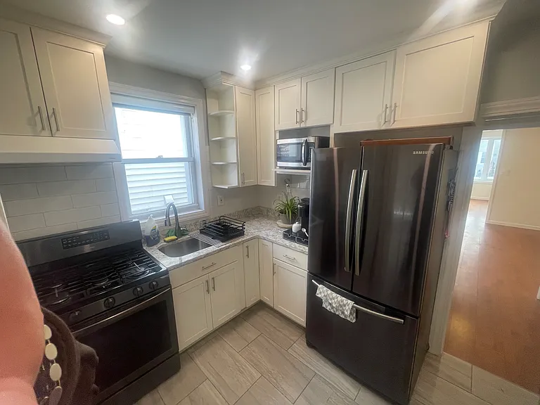 2979 Lawton Ave #1 — Photo 9