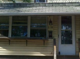 1276 Jefferson St, Vandergrift, PA 15690