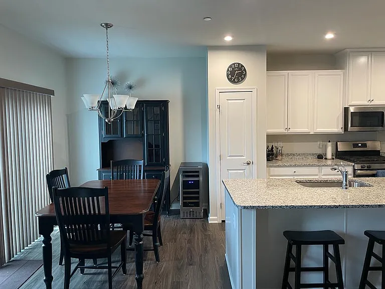 216 Cranesbill Dr — Photo 10
