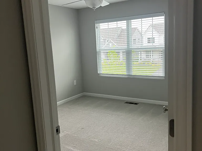 5749 Shadowfair Ln — Photo 3