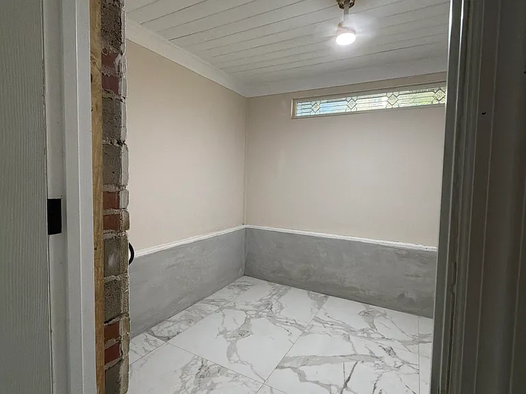 532 W 4th Ave — Photo 13
