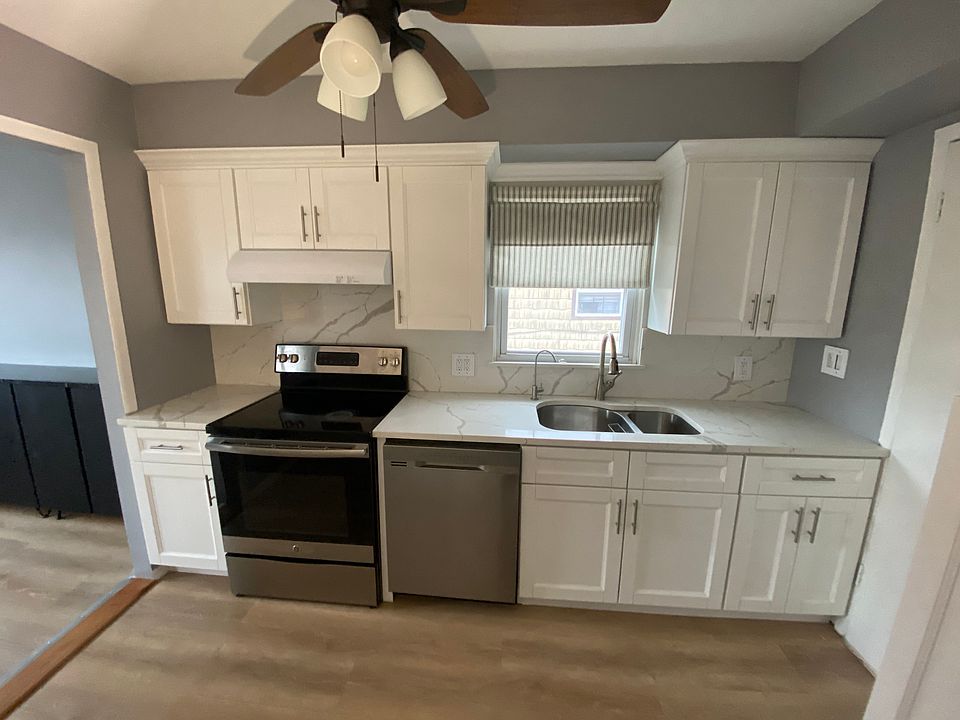 1st image of 15-81 208th St #2