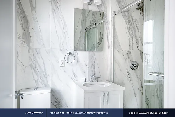 Rented by The Blueground | media 24