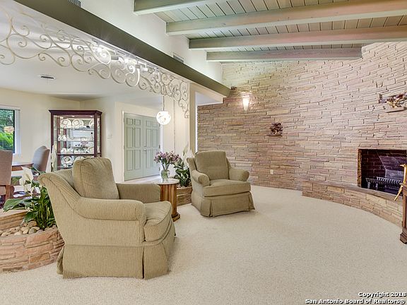 3rd image of 506 Cave Ln