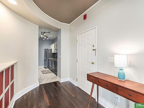 4th image of 300 S 16th St #902