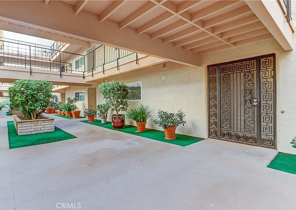1st image of 5519 Paseo Del Lago E Unit 1G