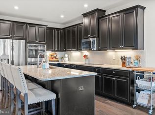 131 Mulberry Dr, Malvern, PA 19355