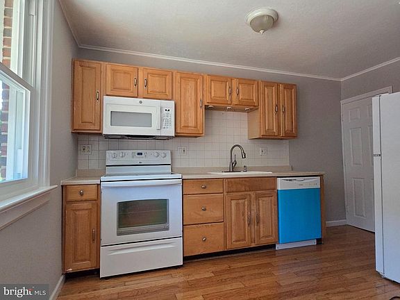 5th image of 6303 Vandike St
