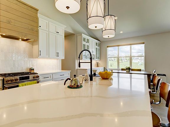 4th image of 10414 Hollow Aspen Ln