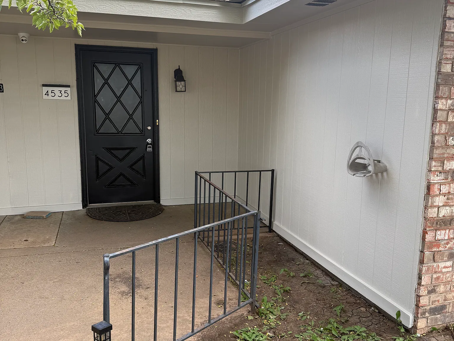 4535 Yale St — Photo 3