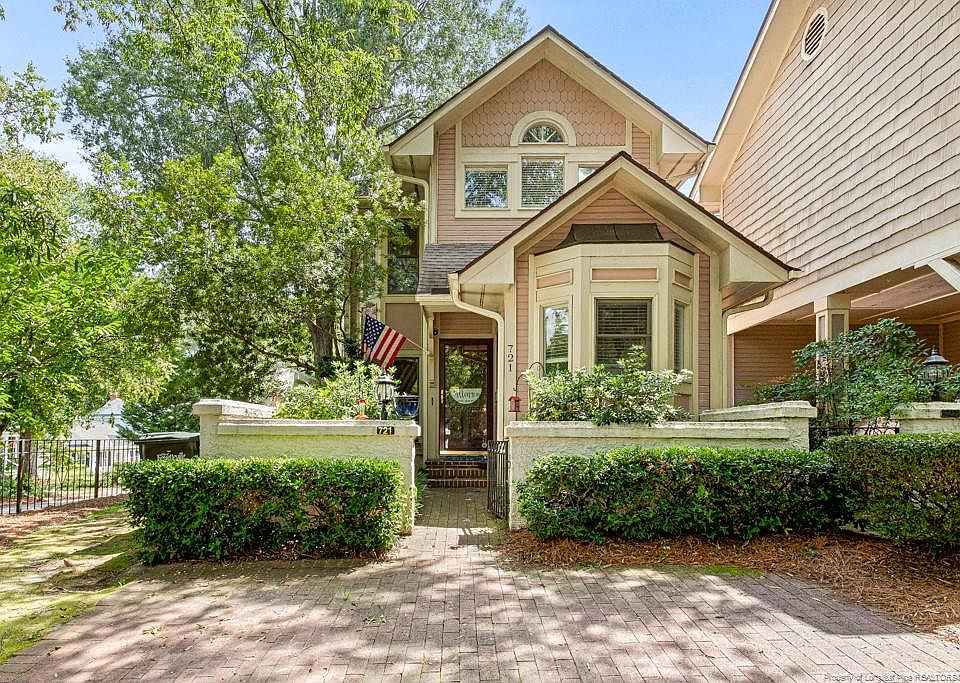 1st image of 721 Victorian Pl #721