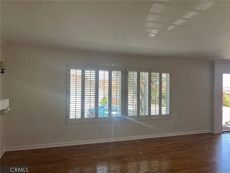 4016 Mesa St — Photo 8