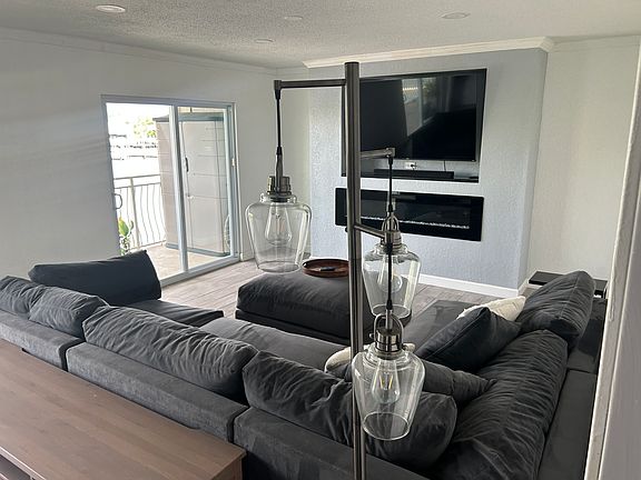 4th image of 8818 Bay Pointe Dr Unit D208