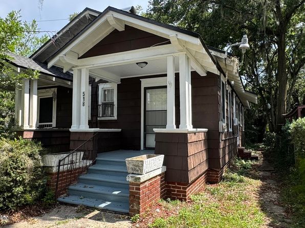 jacksonville-florida-154638939 picture