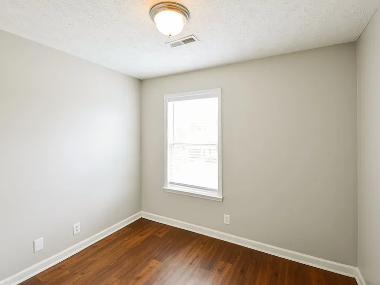 915 Buckhaven Dr — Photo 10