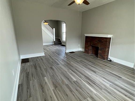 2nd image of 916 W Greene St