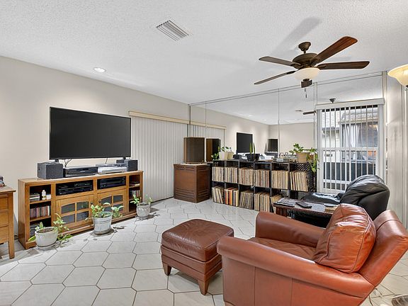 5th image of 8977 Echo Lane