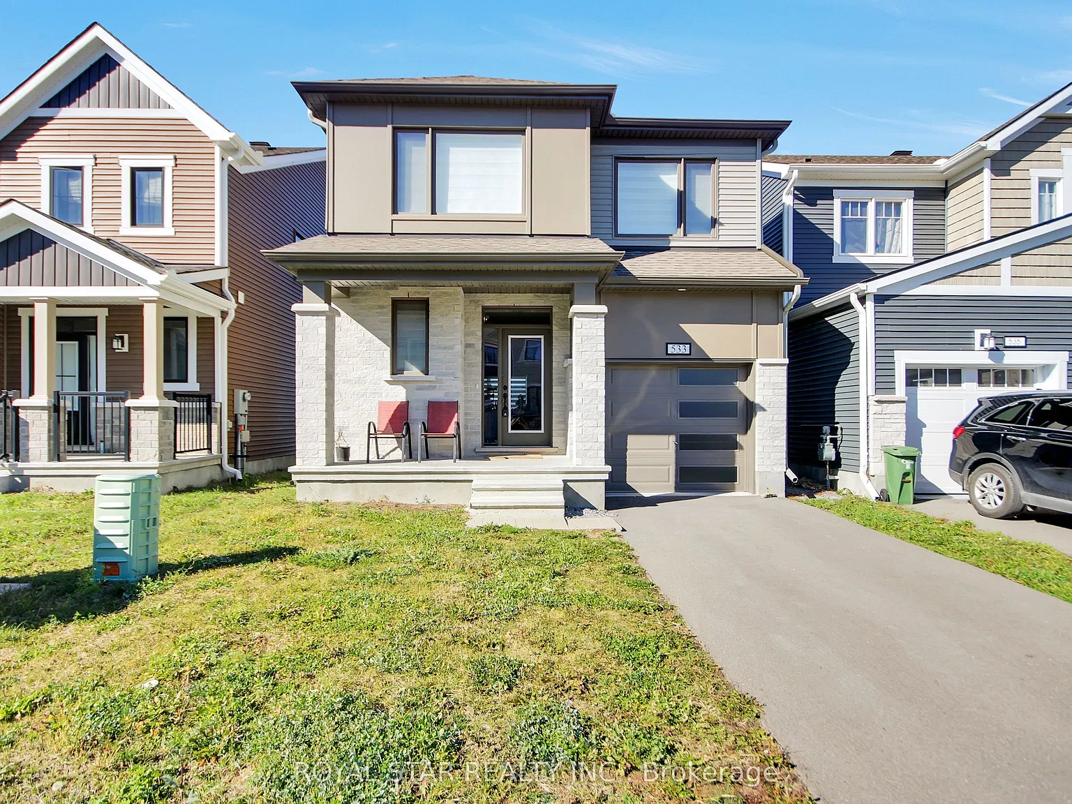 4 bed, $2,650 — Photo 1
