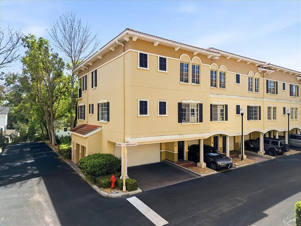 Building Photo - 5202 Hampton Beach Pl #5202