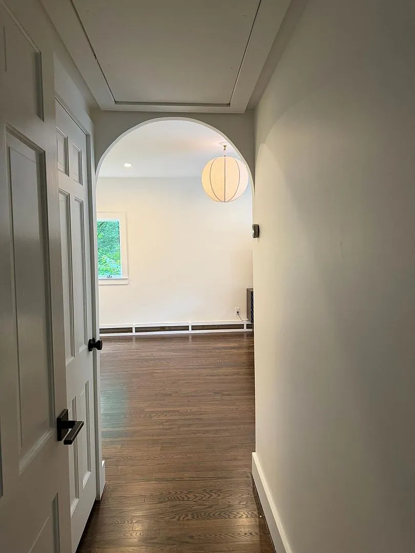 Luxury & Privacy in Prime Weston Fully Renovated 5-Bedroom Colonial — Photo 2