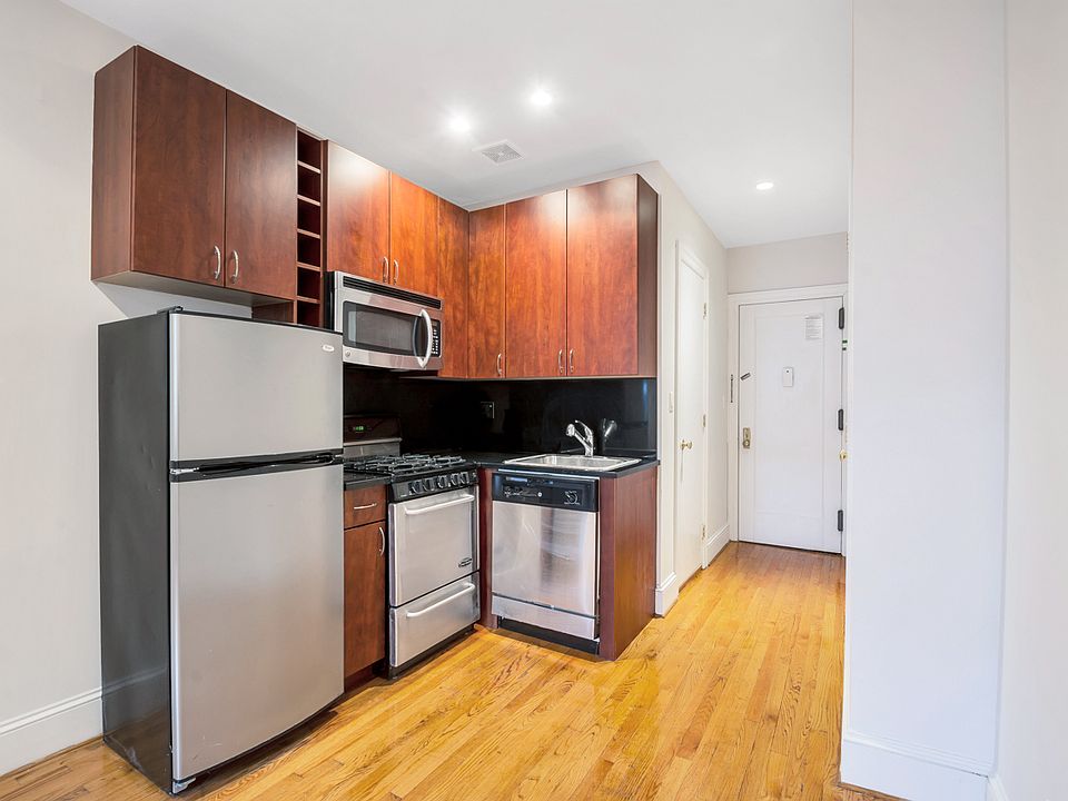 1st image of 124 E 27th St APT 4C