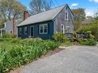52 Sefton Dr, Bristol, RI 02809