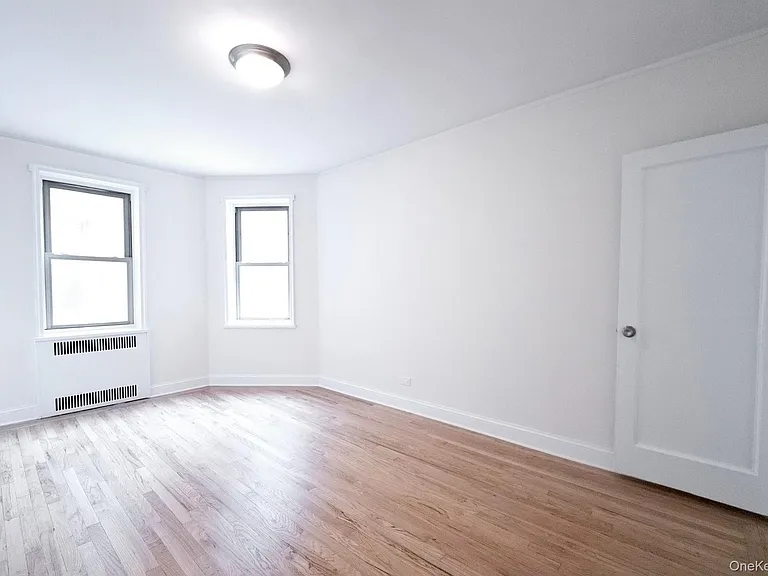 2190 Boston Rd #5M — Photo 15