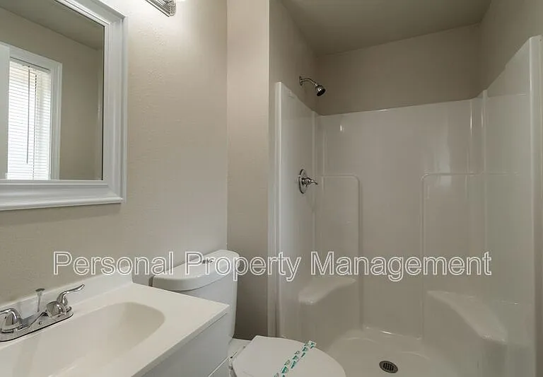 19019 SE 12th Way — Photo 13